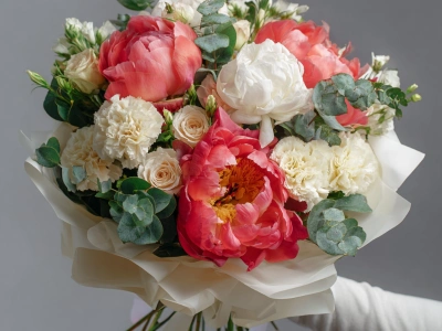 Букет с пионами «Персиковый закат»