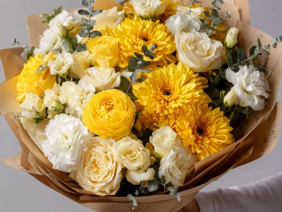 Букет с хризантемами «Солнечный день»