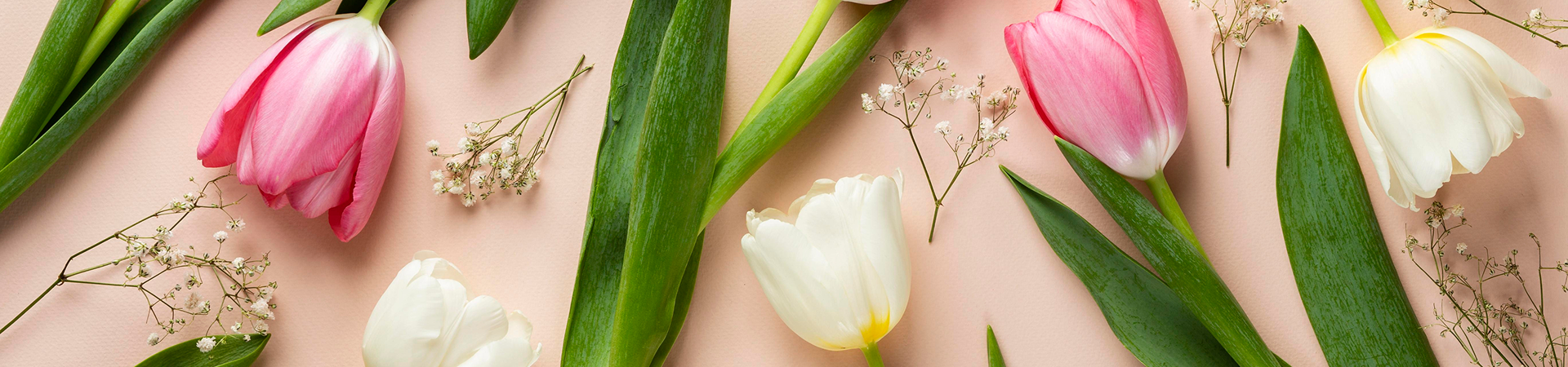 Цветы в шляпной коробке